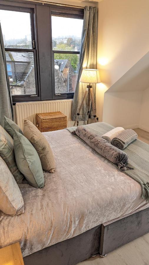 Lovely 2 Bedroom Apartment In Central Location 그리녹 외부 사진
